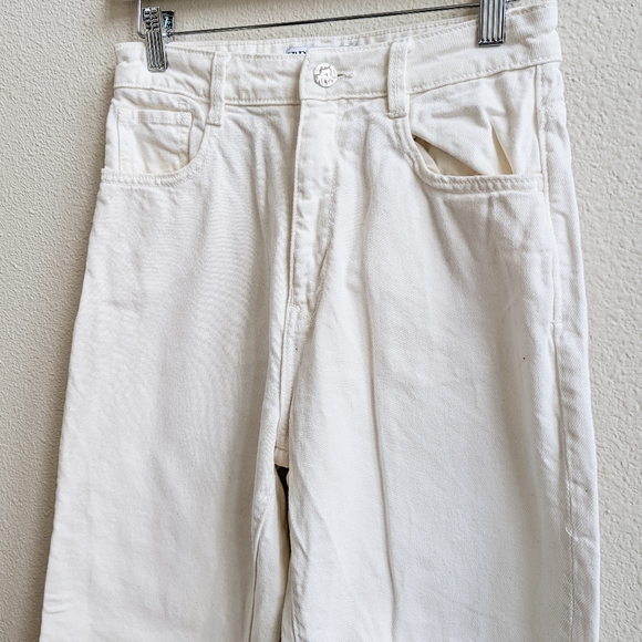 ZARA White High Waisted Jeans Sz 6 - Picture 4 of 5